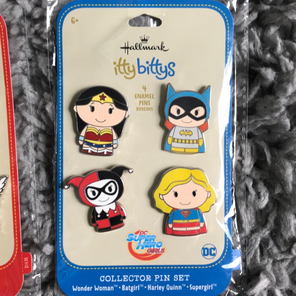 Itty Bittys DC Super Hero Girls Pin Set